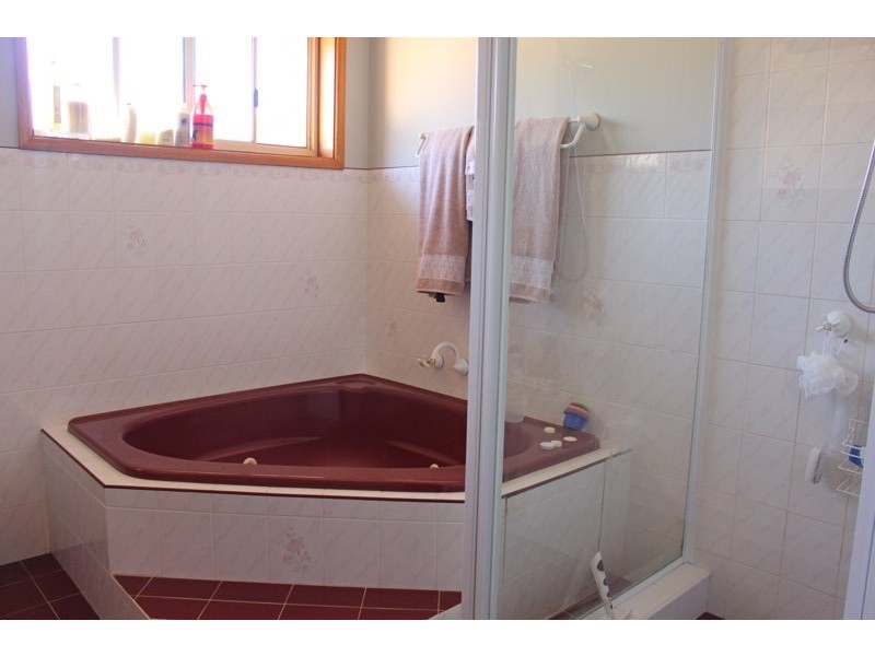 12 Leigh Crescent, Ulladulla NSW 2539