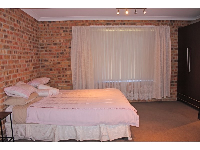 12 Leigh Crescent, Ulladulla NSW 2539