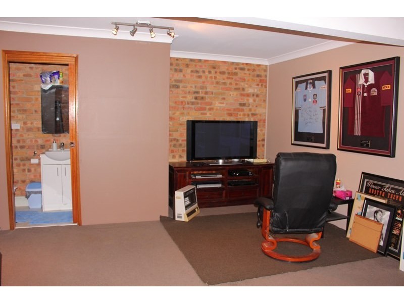 12 Leigh Crescent, Ulladulla NSW 2539