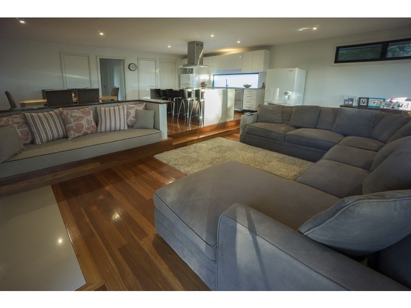 39 Anker Avenue, Mollymook Beach NSW 2539