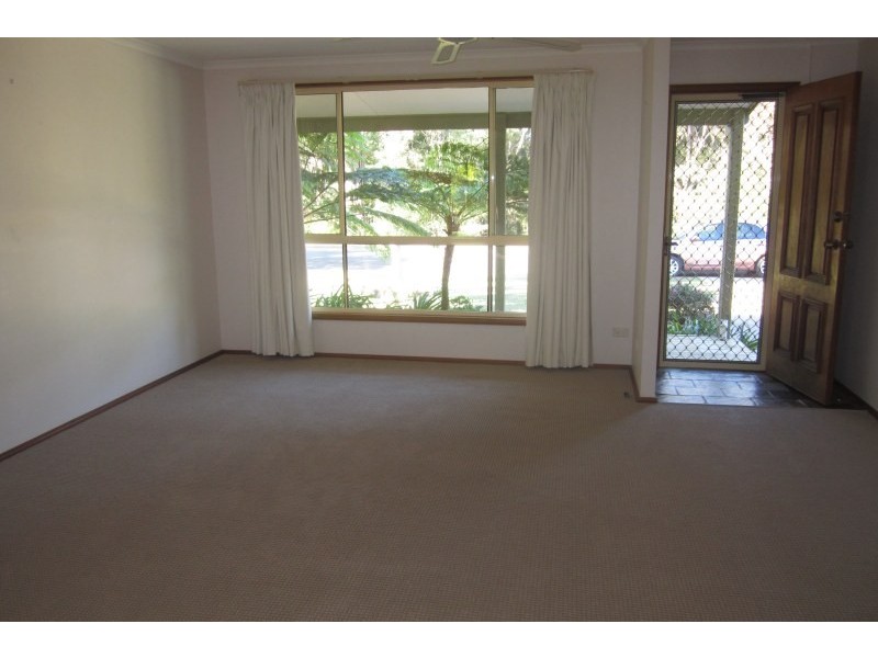 4 Aries Place, Narrawallee NSW 2539