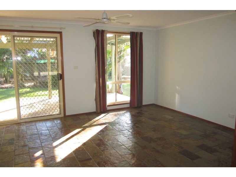 4 Aries Place, Narrawallee NSW 2539