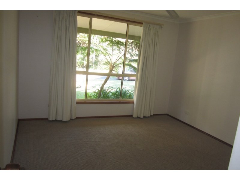 4 Aries Place, Narrawallee NSW 2539