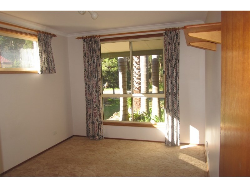 4 Aries Place, Narrawallee NSW 2539