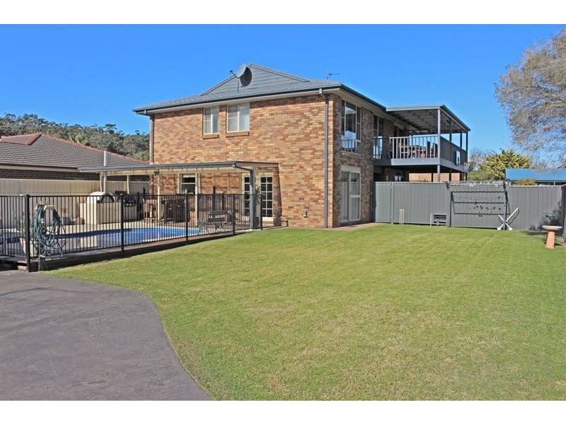 36 Maloneys Drive, Maloneys Beach NSW 2536