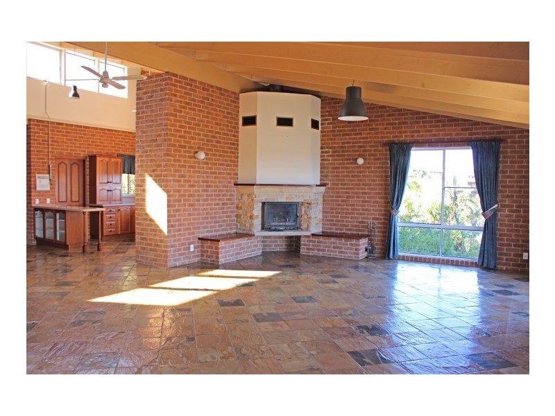 27 Canberra Crescent, Burrill Lake NSW 2539