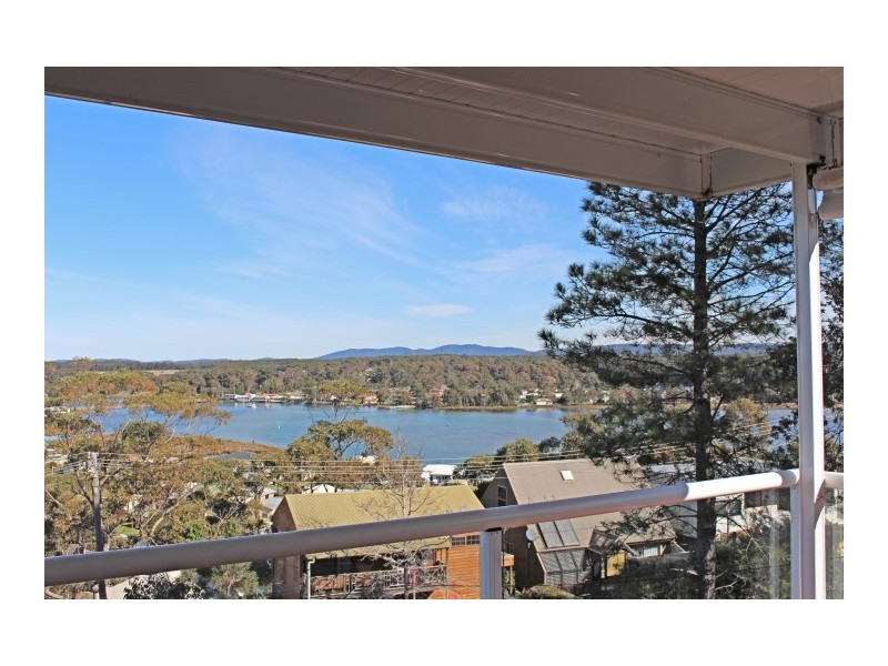 27 Canberra Crescent, Burrill Lake NSW 2539