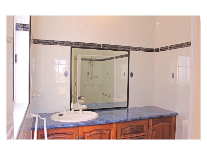 27 Canberra Crescent, Burrill Lake NSW 2539