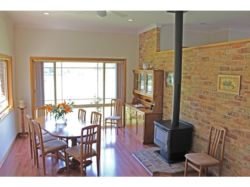 17 Portland Way, Lake Tabourie NSW 2539