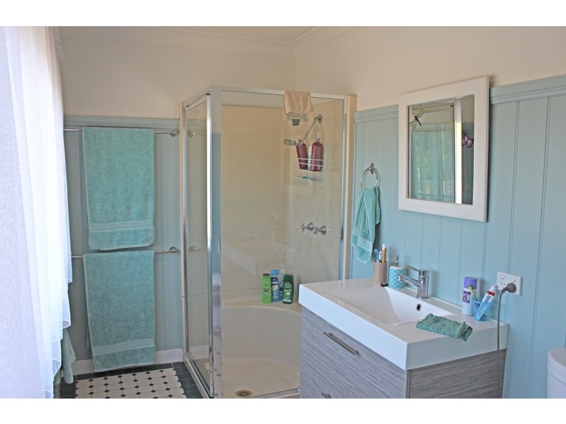 17 Portland Way, Lake Tabourie NSW 2539