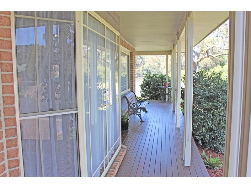 17 Portland Way, Lake Tabourie NSW 2539