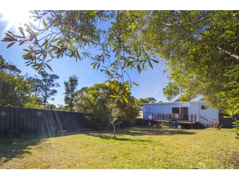 11 Ingold Avenue, Mollymook NSW 2539