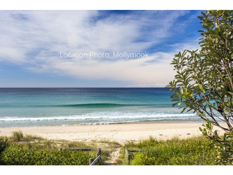 11 Ingold Avenue, Mollymook NSW 2539