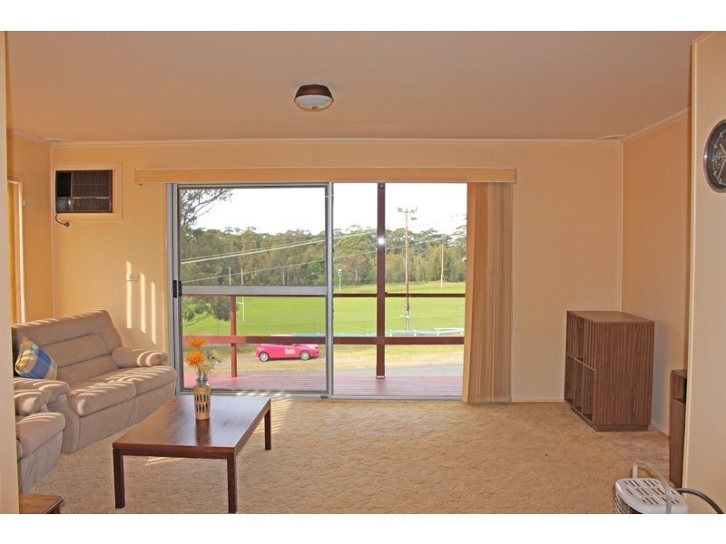 11 Carroll Avenue, Mollymook Beach NSW 2539