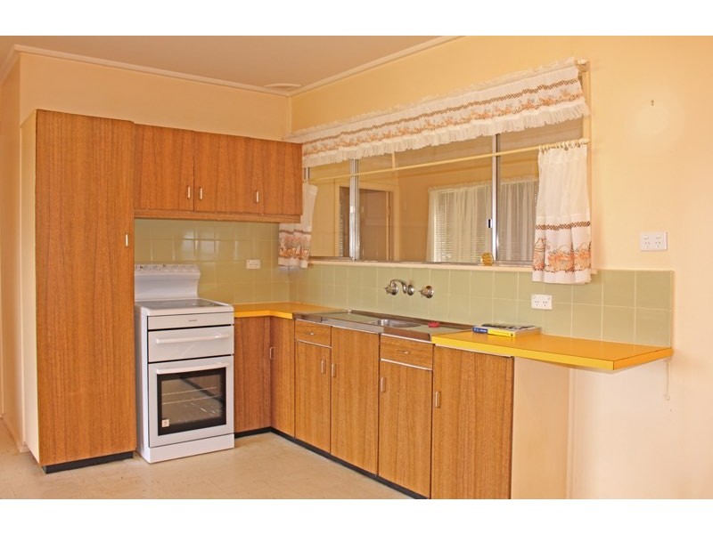 11 Carroll Avenue, Mollymook Beach NSW 2539