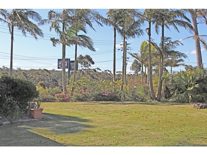 5 & 11 Weymouth Road, Lake Tabourie NSW 2539