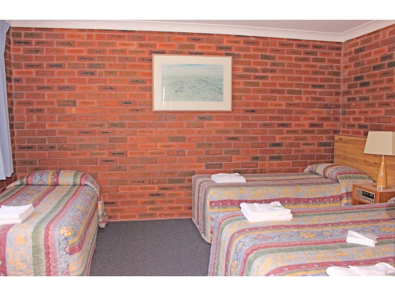 5 & 11 Weymouth Road, Lake Tabourie NSW 2539