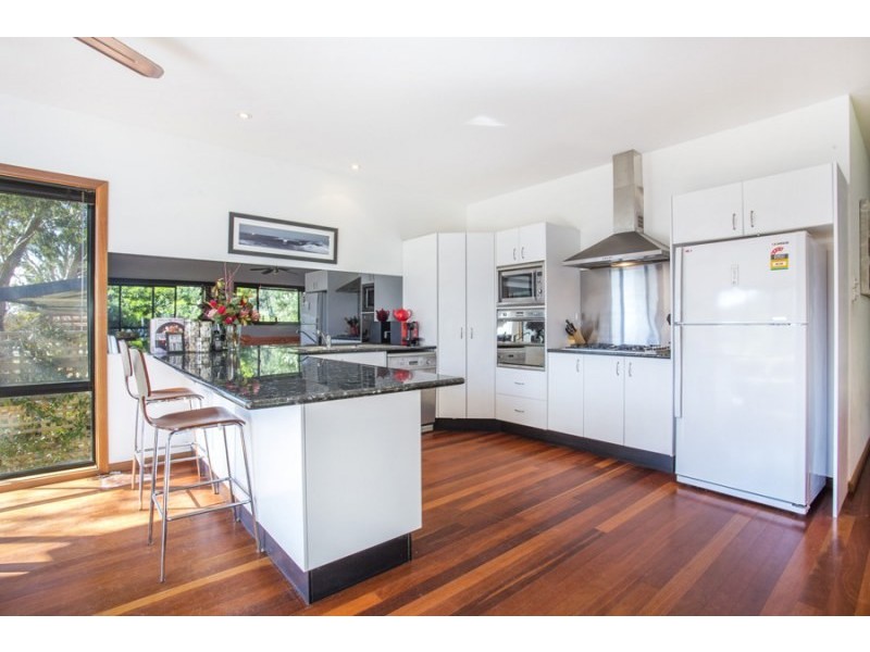 2 Rosemary Avenue, Bawley Point NSW 2539