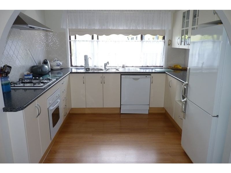 29 Acacia Street, Fishermans Paradise NSW 2539