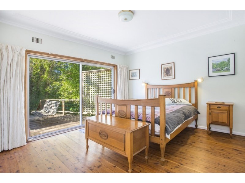 4 Shearwater Crescent, Bawley Point NSW 2539