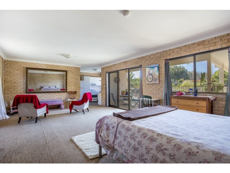 8 Price Parkway, Milton NSW 2538