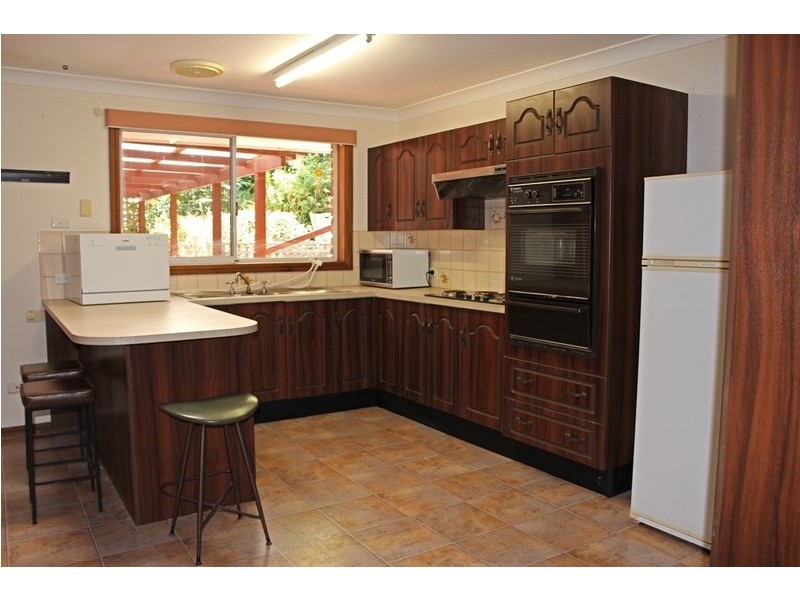 34 Valley Drive, Mollymook Beach NSW 2539