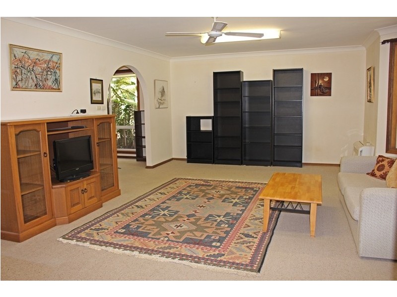 34 Valley Drive, Mollymook Beach NSW 2539