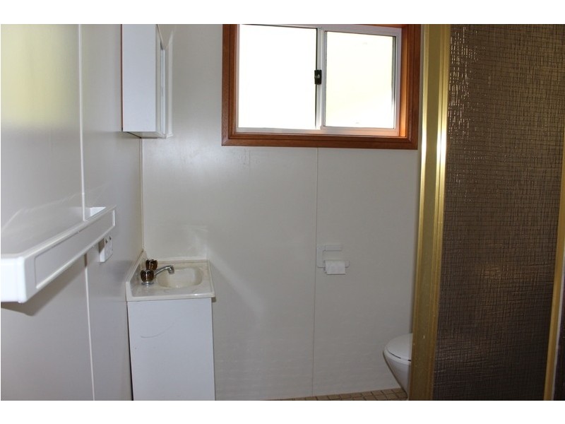 34 Valley Drive, Mollymook Beach NSW 2539