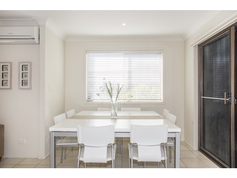 4 Mudges Avenue, Narrawallee NSW 2539