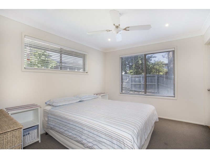 4 Mudges Avenue, Narrawallee NSW 2539