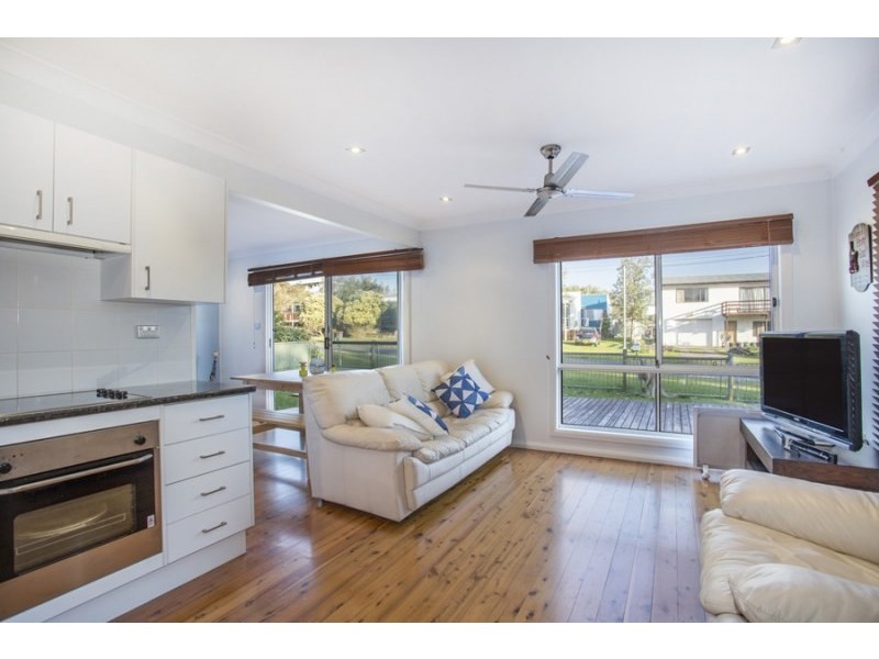 21 Merry Street, Kioloa NSW 2539