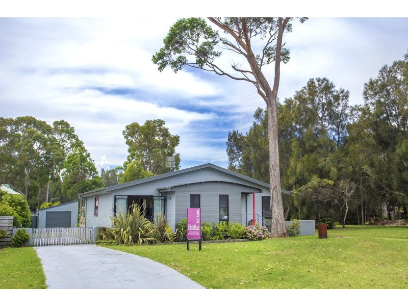 135 Malibu Drive, Bawley Point NSW 2539