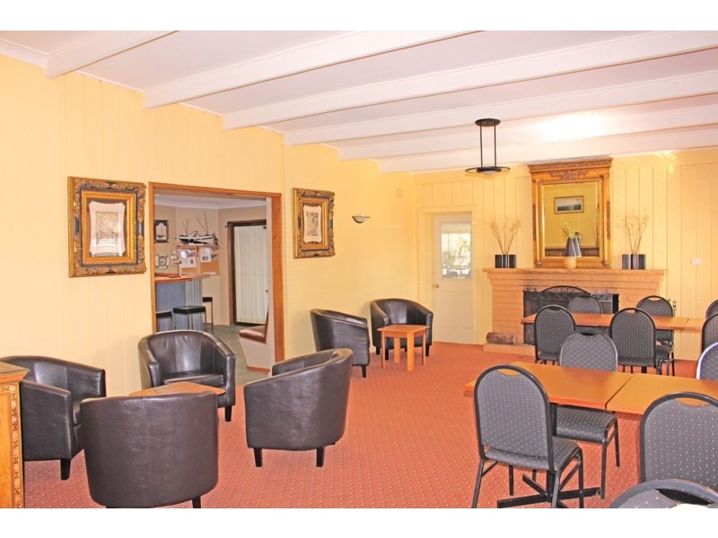 5 Weymouth Road, Lake Tabourie NSW 2539