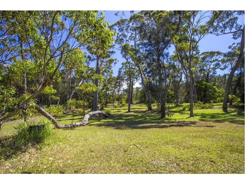 60 Macleay Street, Narrawallee NSW 2539