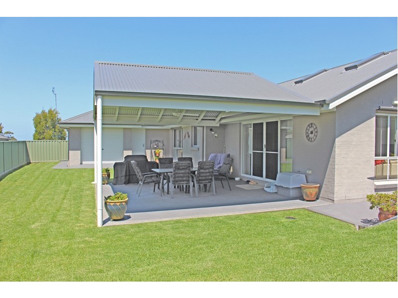 67 Golden Wattle Drive, Ulladulla NSW 2539