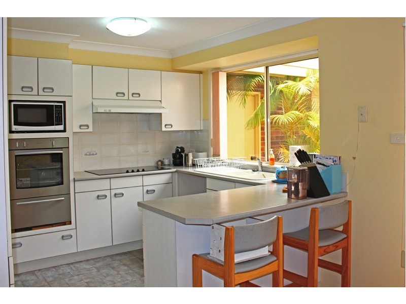 166 Leo Drive, Narrawallee NSW 2539