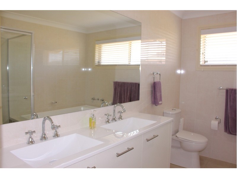 17 Rose Gum Avenue, Ulladulla NSW 2539