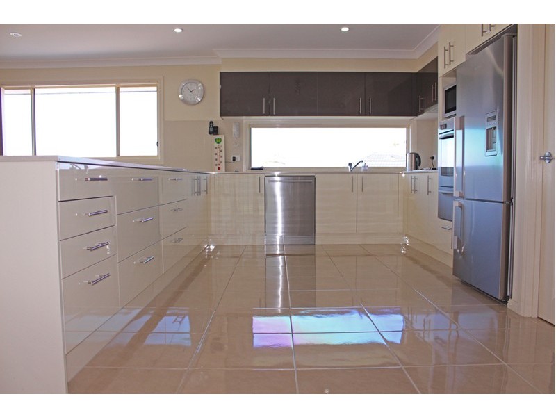 17 Rose Gum Avenue, Ulladulla NSW 2539