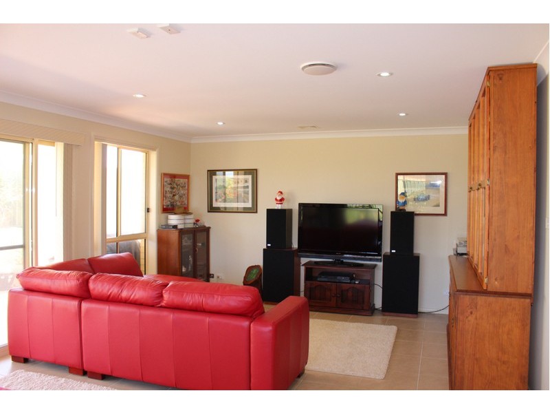 17 Rose Gum Avenue, Ulladulla NSW 2539
