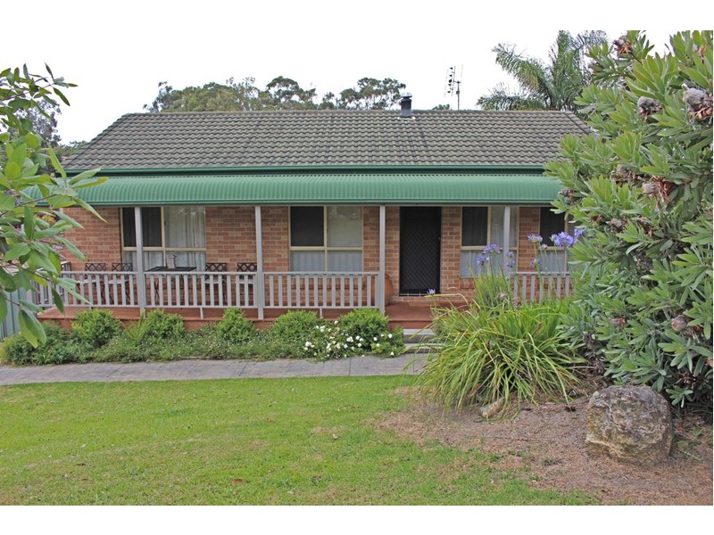 13 Scorpio Grove, Narrawallee NSW 2539