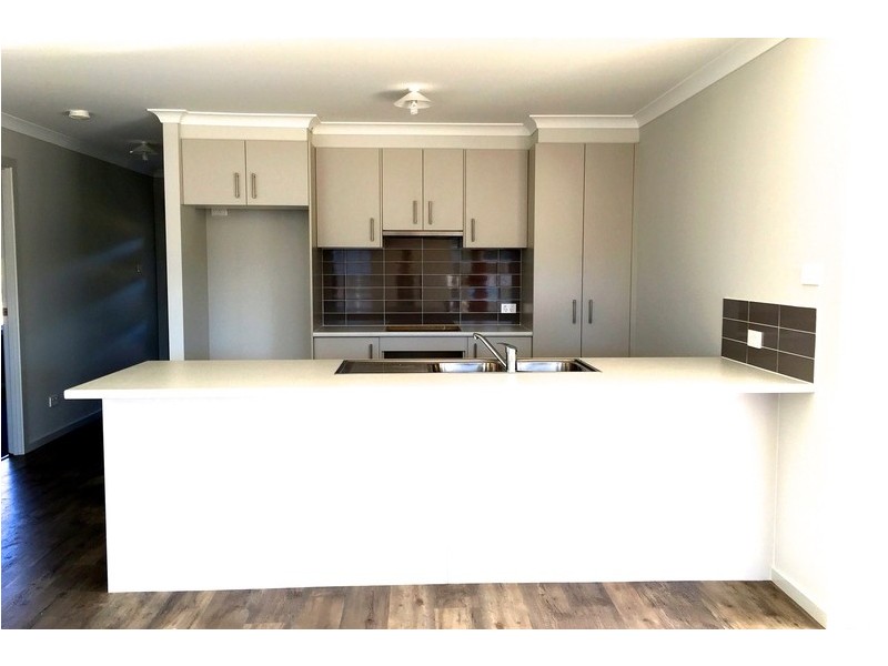 1/10 Booyong Avenue, Ulladulla NSW 2539