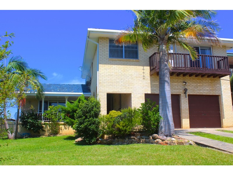 10 Riley Street, Mollymook NSW 2539