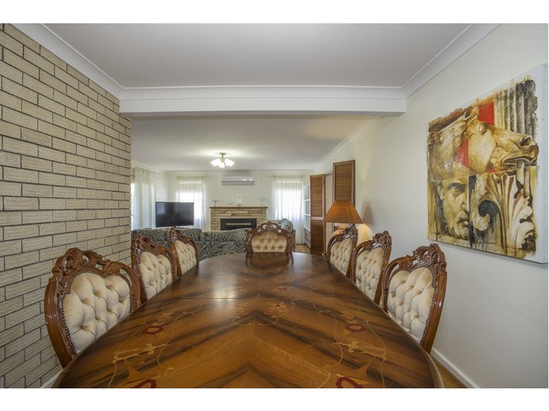 10 Riley Street, Mollymook NSW 2539