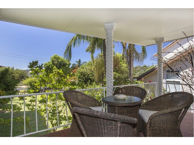 10 Riley Street, Mollymook NSW 2539