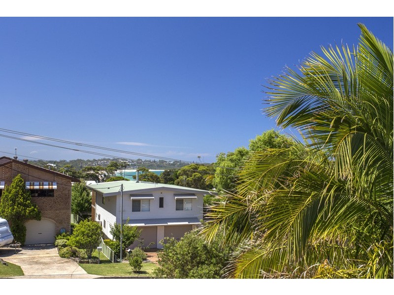 10 Riley Street, Mollymook NSW 2539