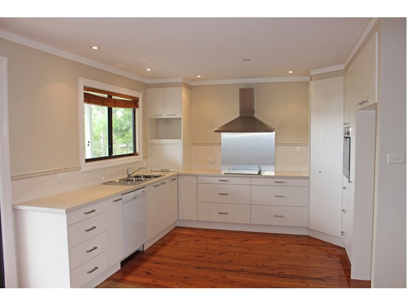2 Bannister Head Road, Mollymook NSW 2539