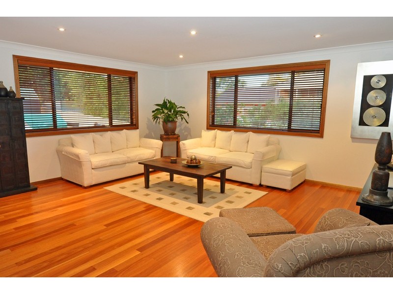 4 Niblick Avenue, Mollymook NSW 2539