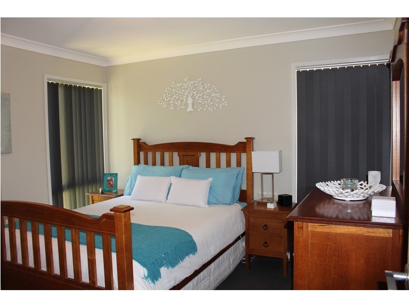 22 Wallaroy Drive, Burrill Lake NSW 2539