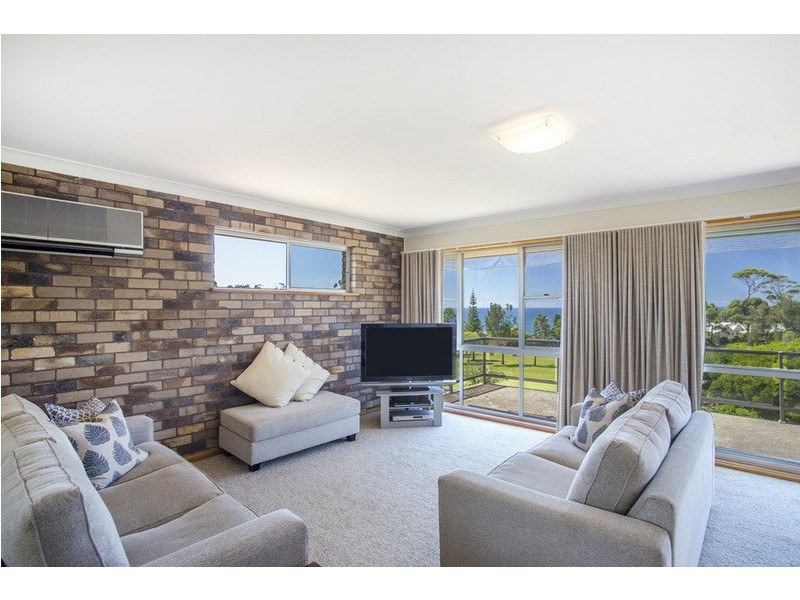 78 Golf Avenue, Mollymook NSW 2539