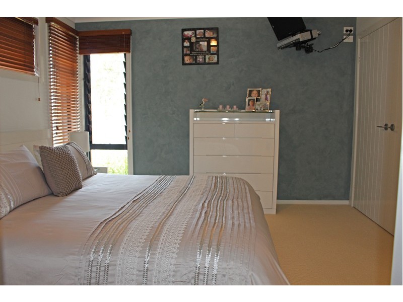 48 James Crescent, Kings Point NSW 2539